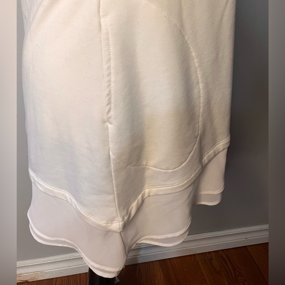 LOGO Womans Cream Colored Tunic for Beach, Bed or out on the Town!! - Picture 8 of 11